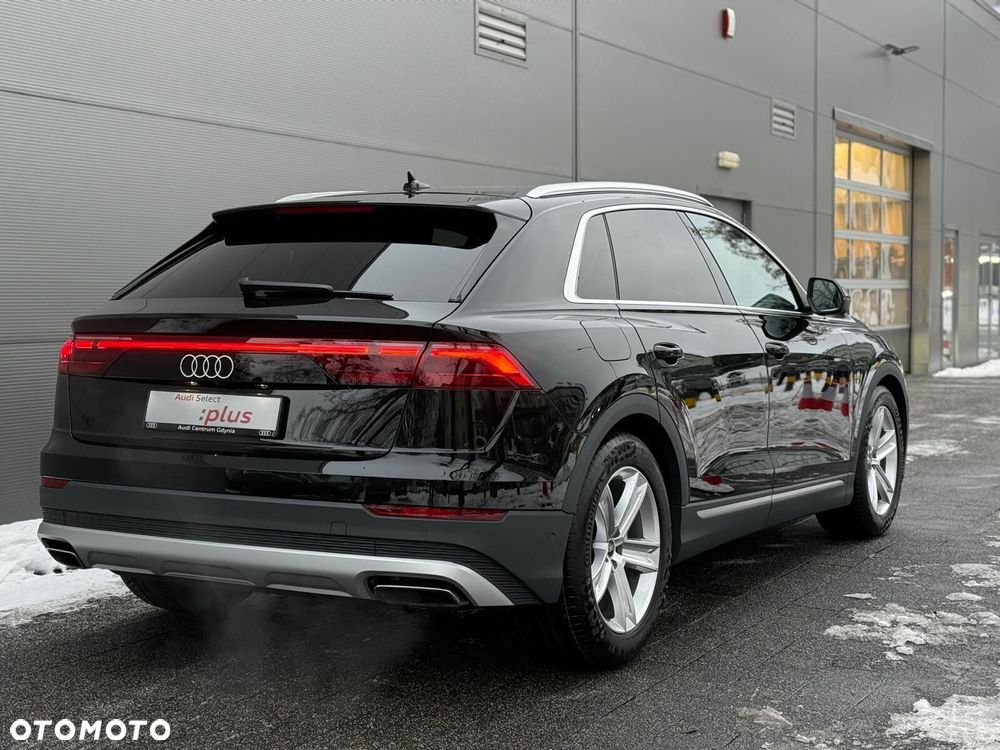 Audi Q8 - 10