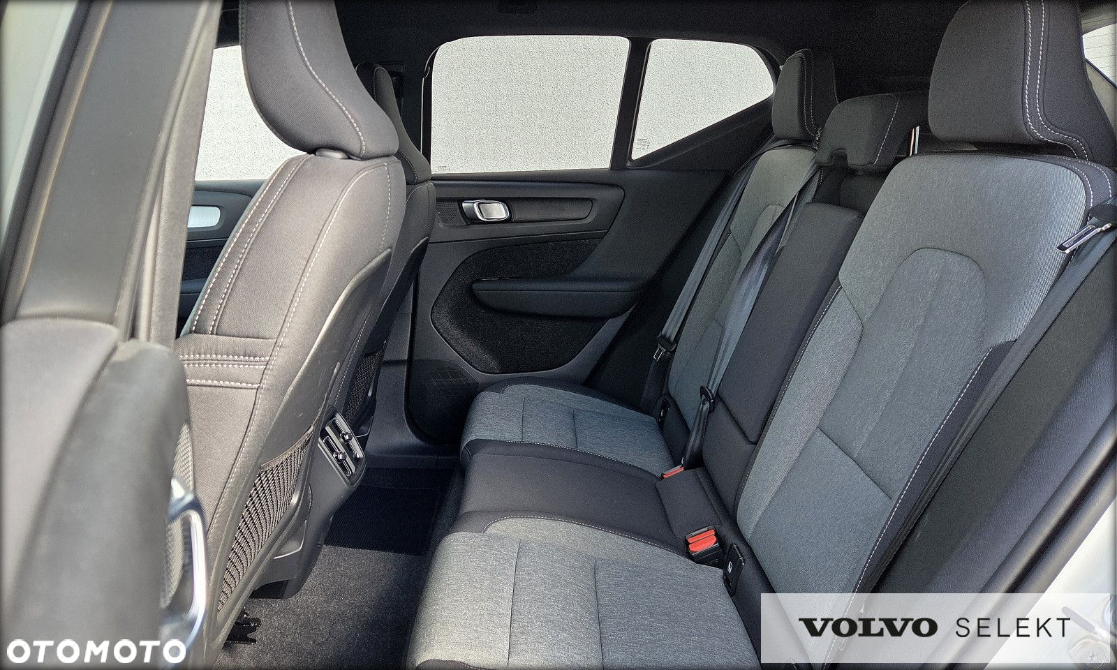 Volvo XC 40 B3 Plus Dark - 15