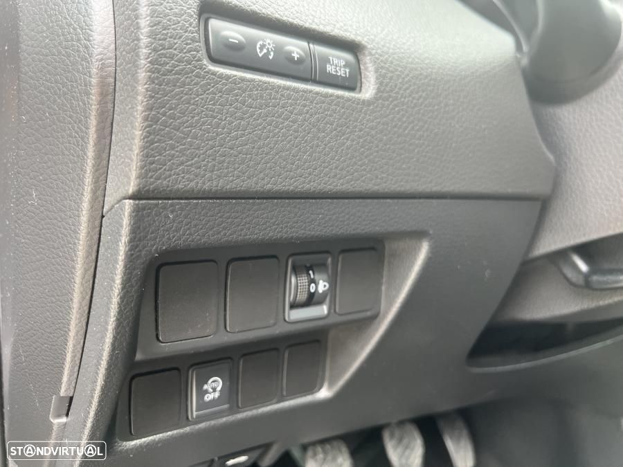 Nissan Qashqai 1.5 dCi N-Connecta - 18