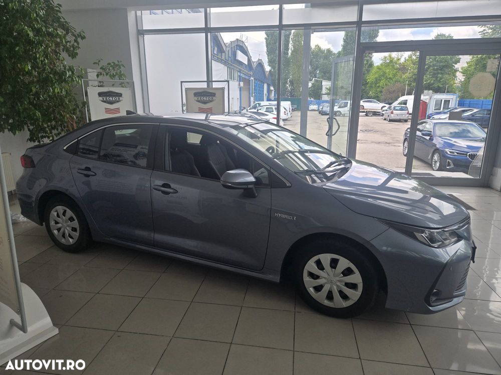 Toyota Corolla 1.8 HSD Business - 3