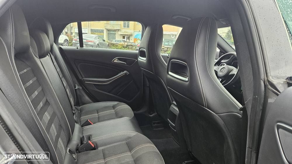 Mercedes-Benz CLA 200 d 7G-DCT Urban - 11