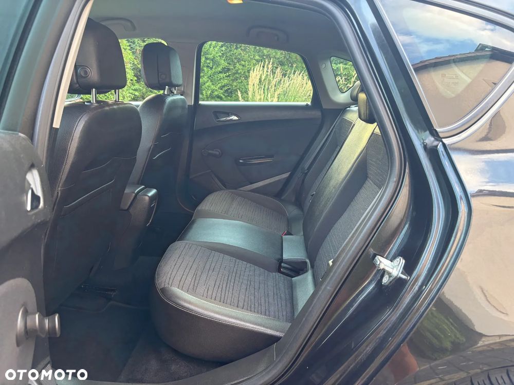 Opel Astra 1.4 Turbo Cosmo - 22