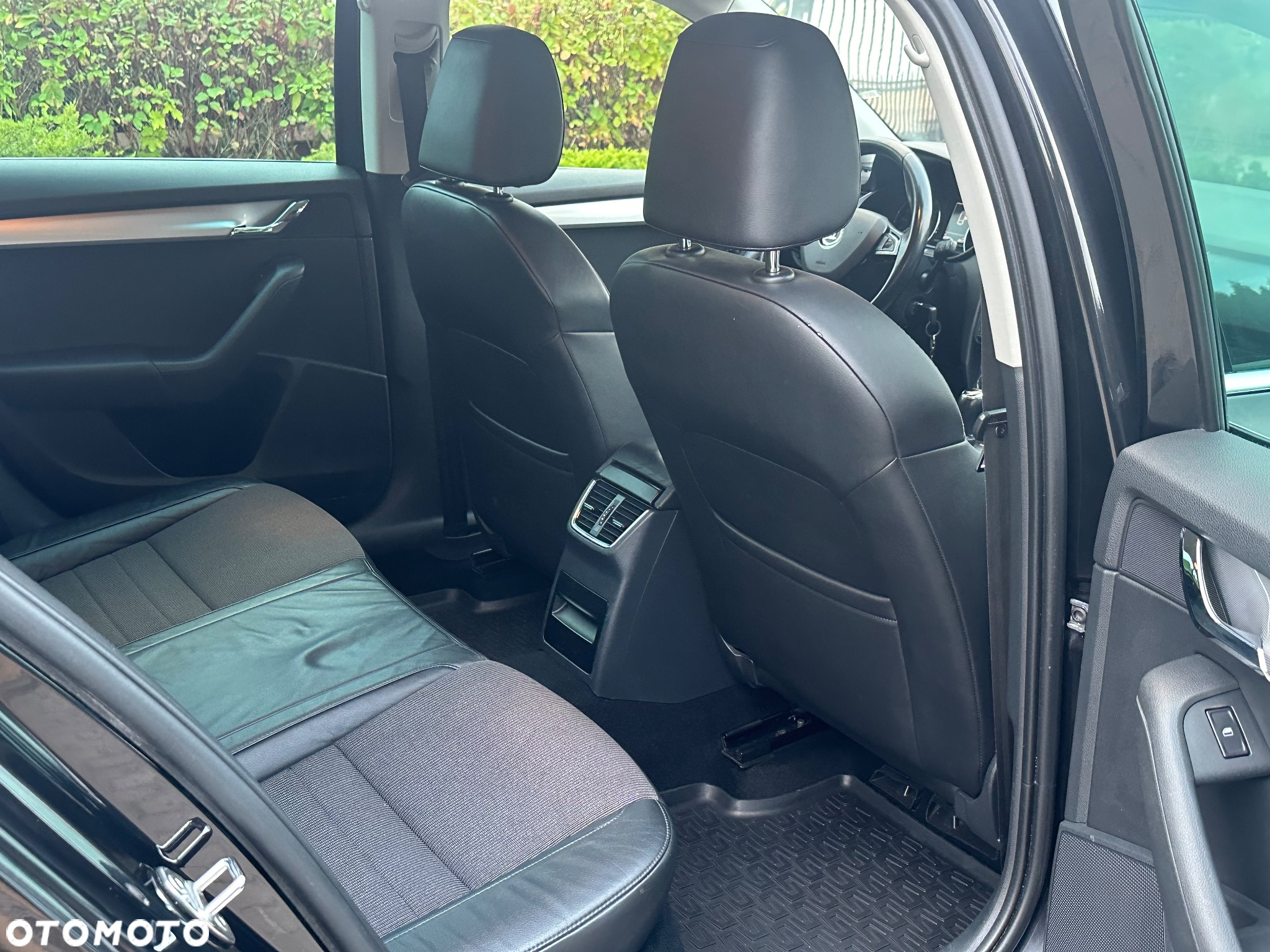 Skoda Octavia 2.0 TDI Elegance DSG - 17