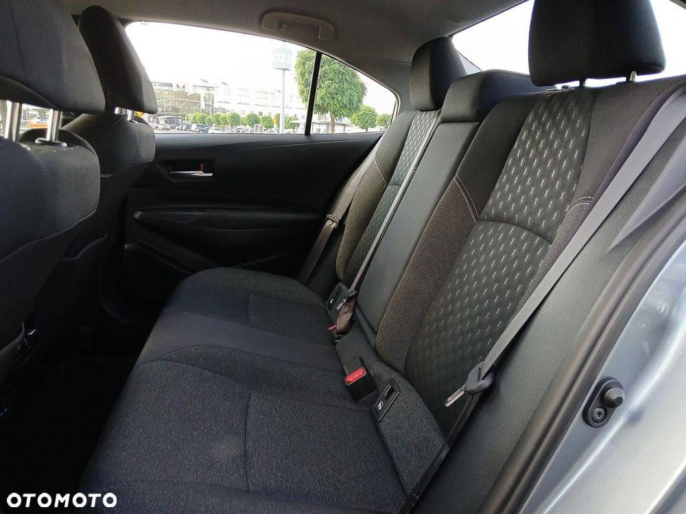 Toyota Corolla 1.8 Hybrid Comfort - 13
