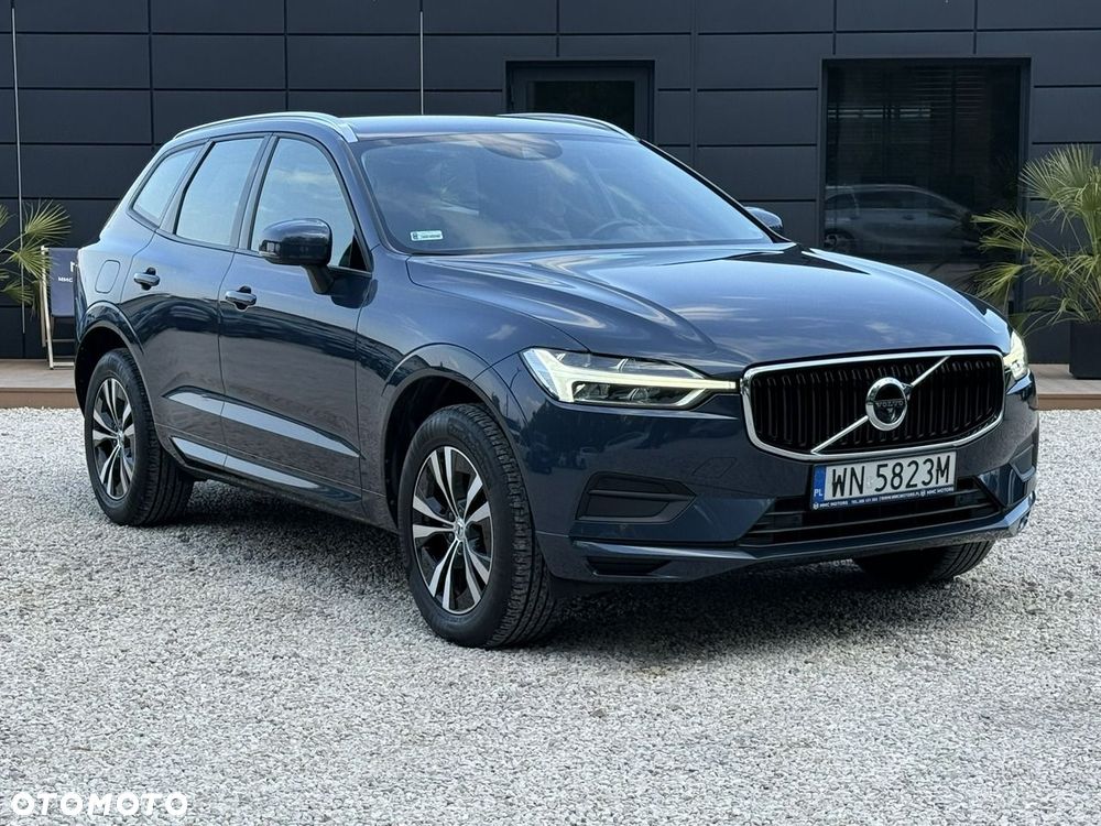 Volvo XC 60 D4 Momentum Pro - 1