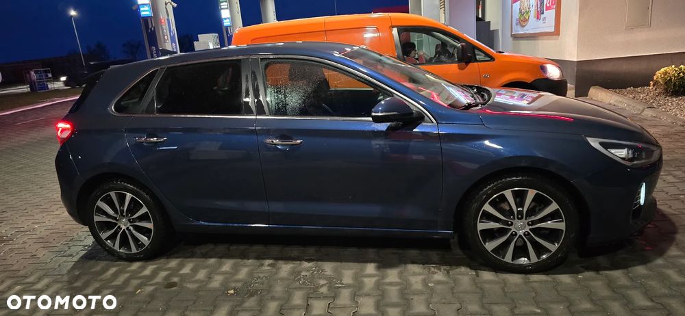 Hyundai i30 1.4 T-GDI Premiere Luxury - 8