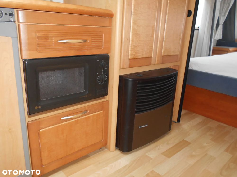 Hobby EXCLUSIVE 560 - 25