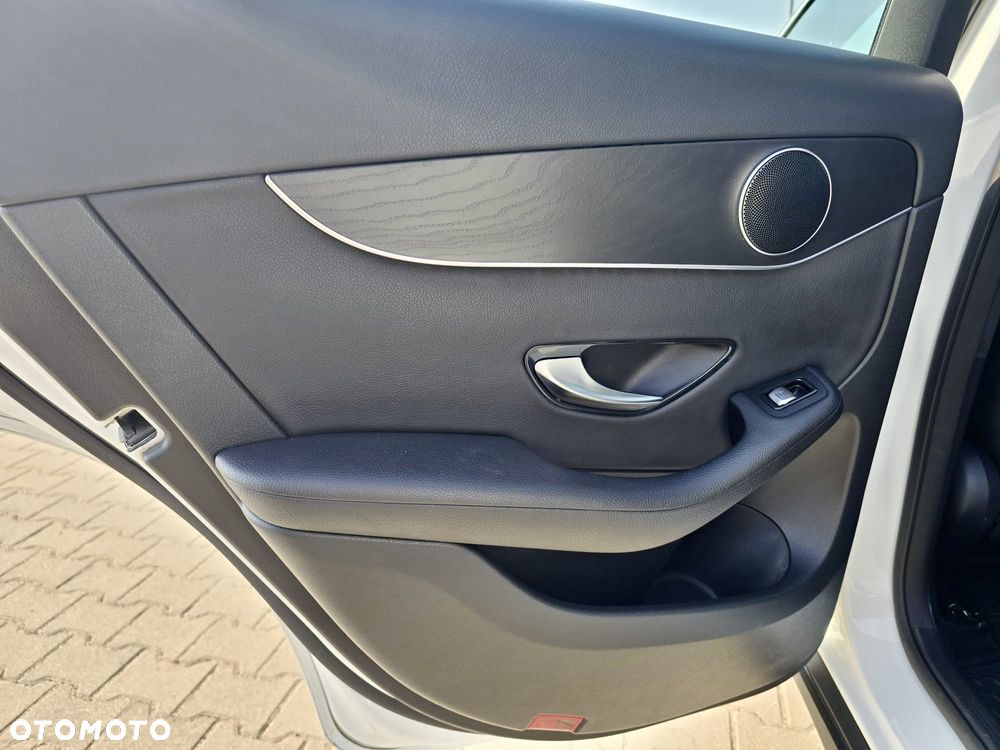 Mercedes-Benz GLC - 17