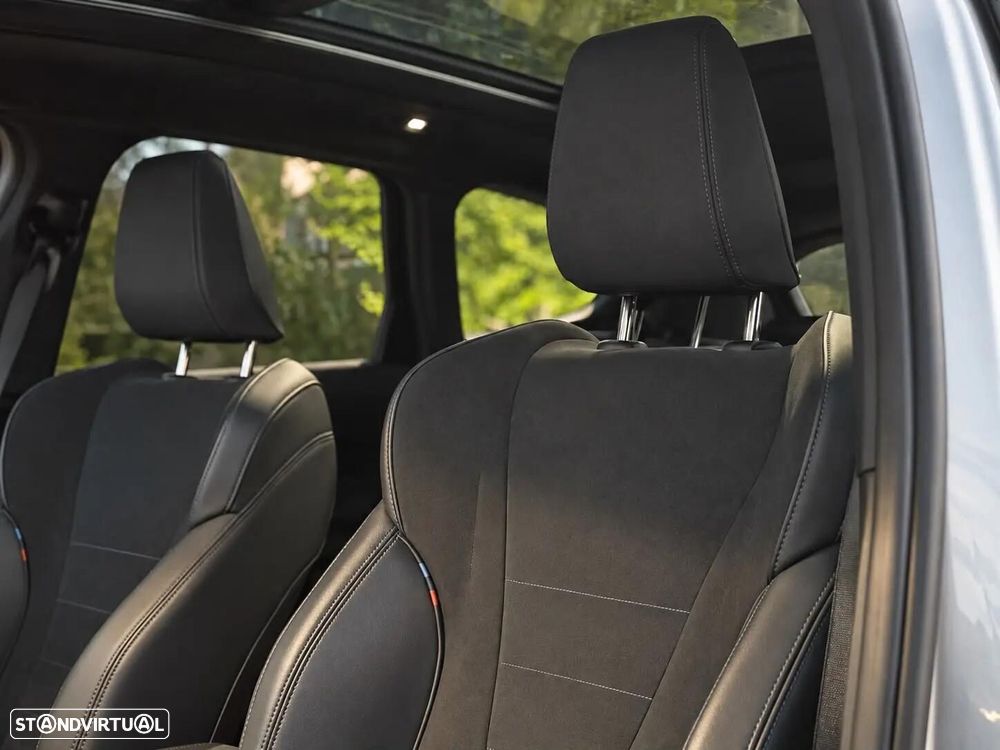 BMW iX1 xDrive30 Pack Desportivo M - 7