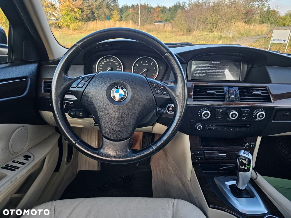 BMW Seria 5 525i Edition Exclusive - 23