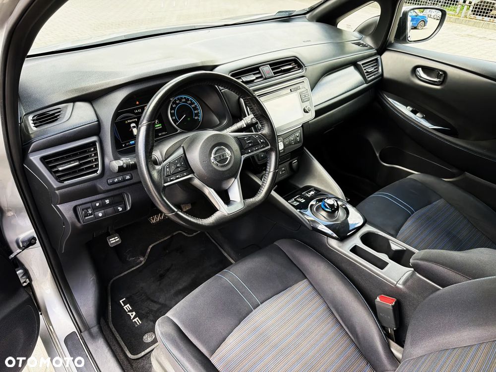 Nissan Leaf 40kWh N-Connecta - 11