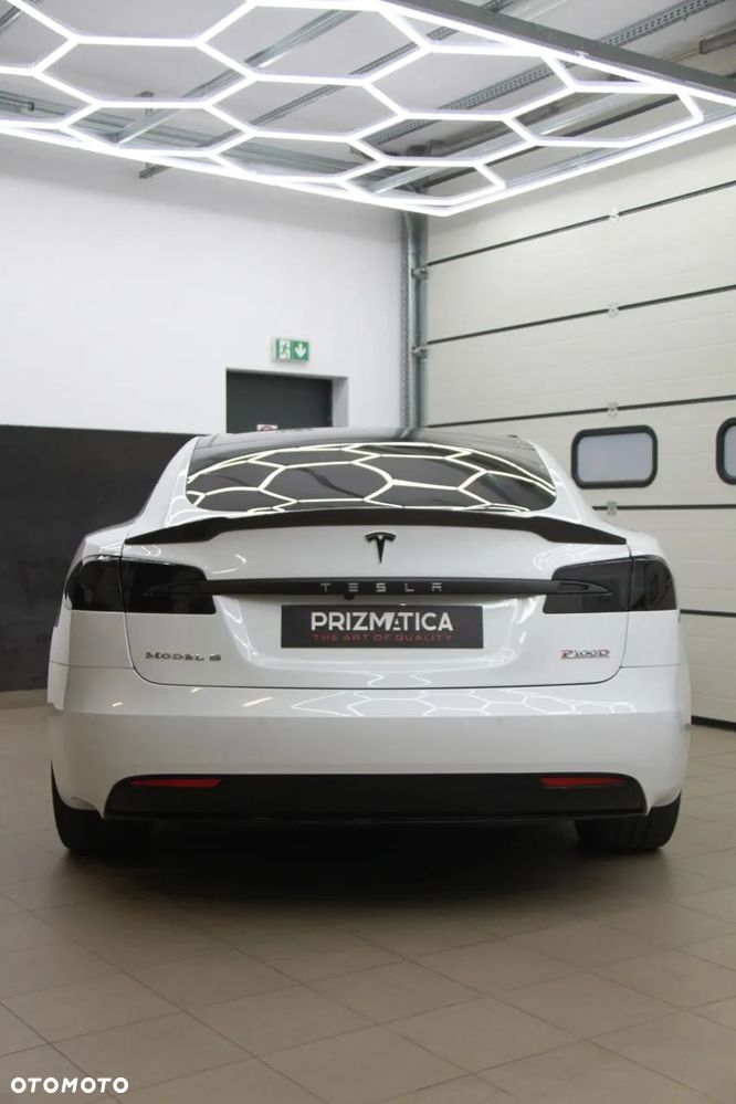 Tesla Model S Performance - 21
