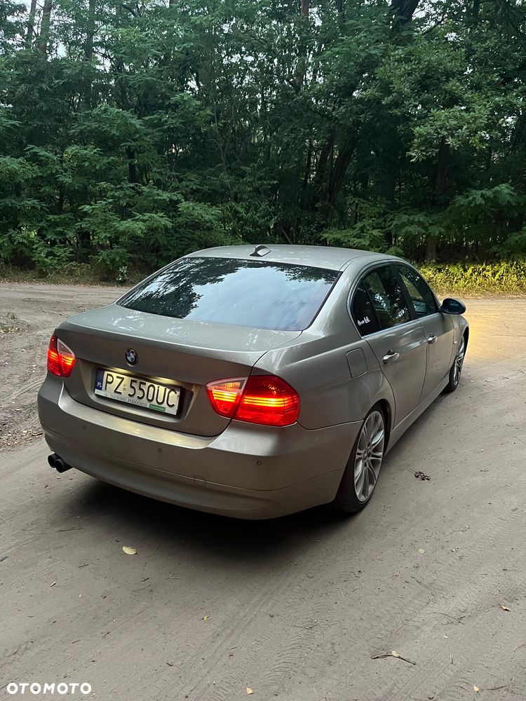 BMW Seria 3 325d - 6