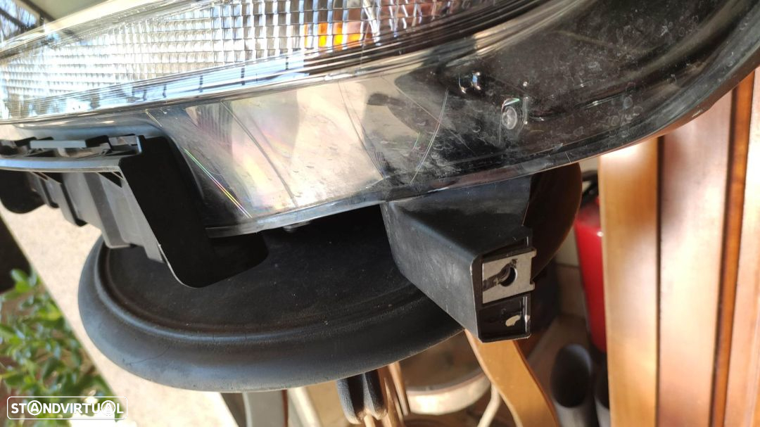 farol esquerdo Mercedes X470 full Led performance - 7