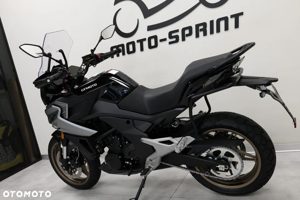 CFMoto 700MT - 11