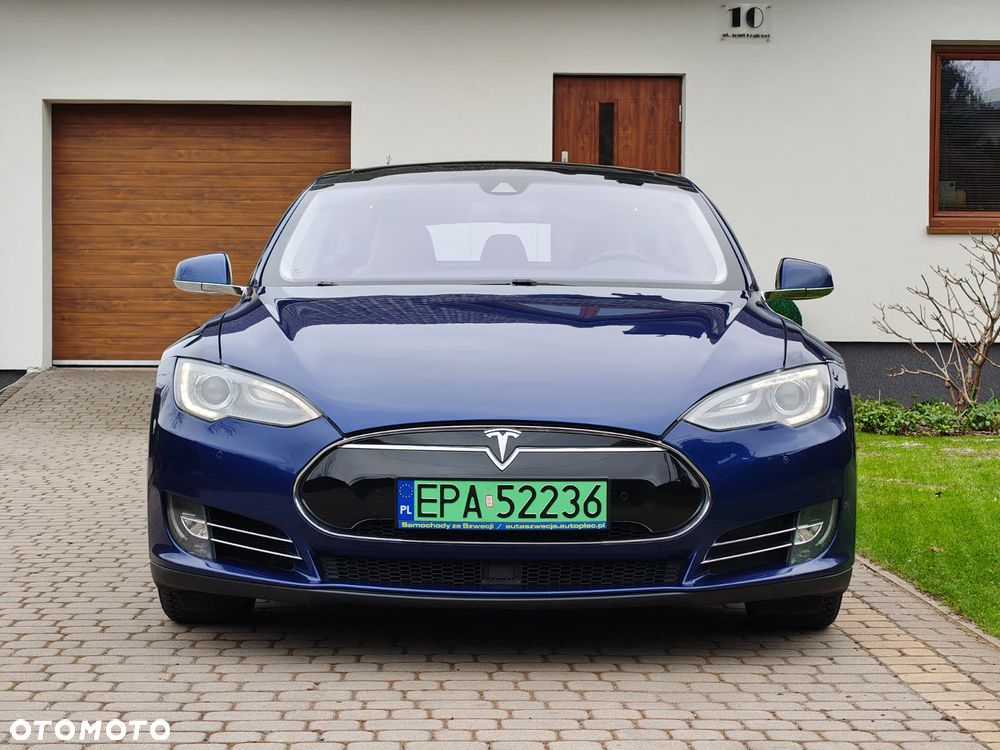 Tesla Model S 85D Allradantrieb - 2