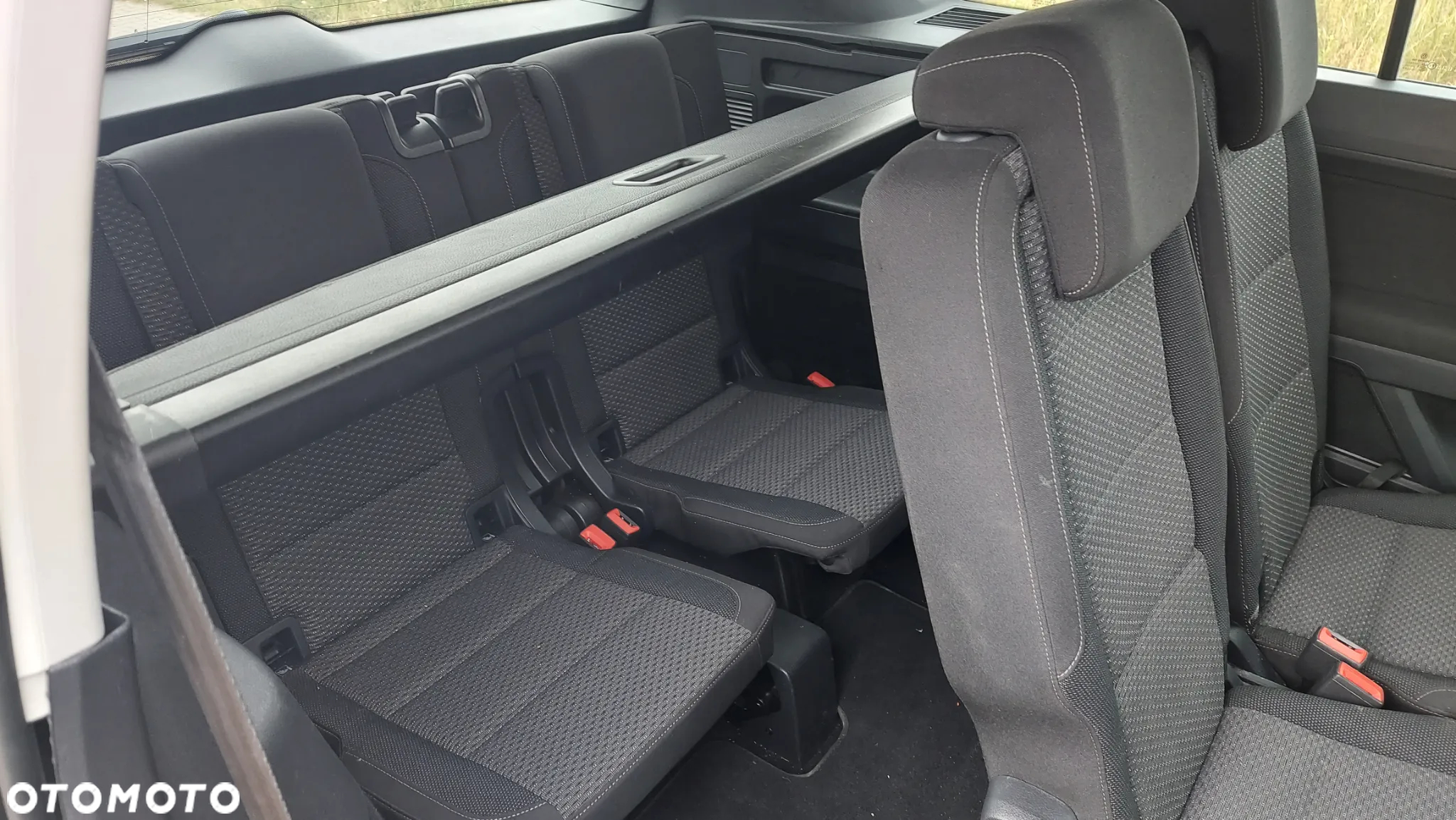Volkswagen Touran 2.0 TDI BMT Highline DSG - 9
