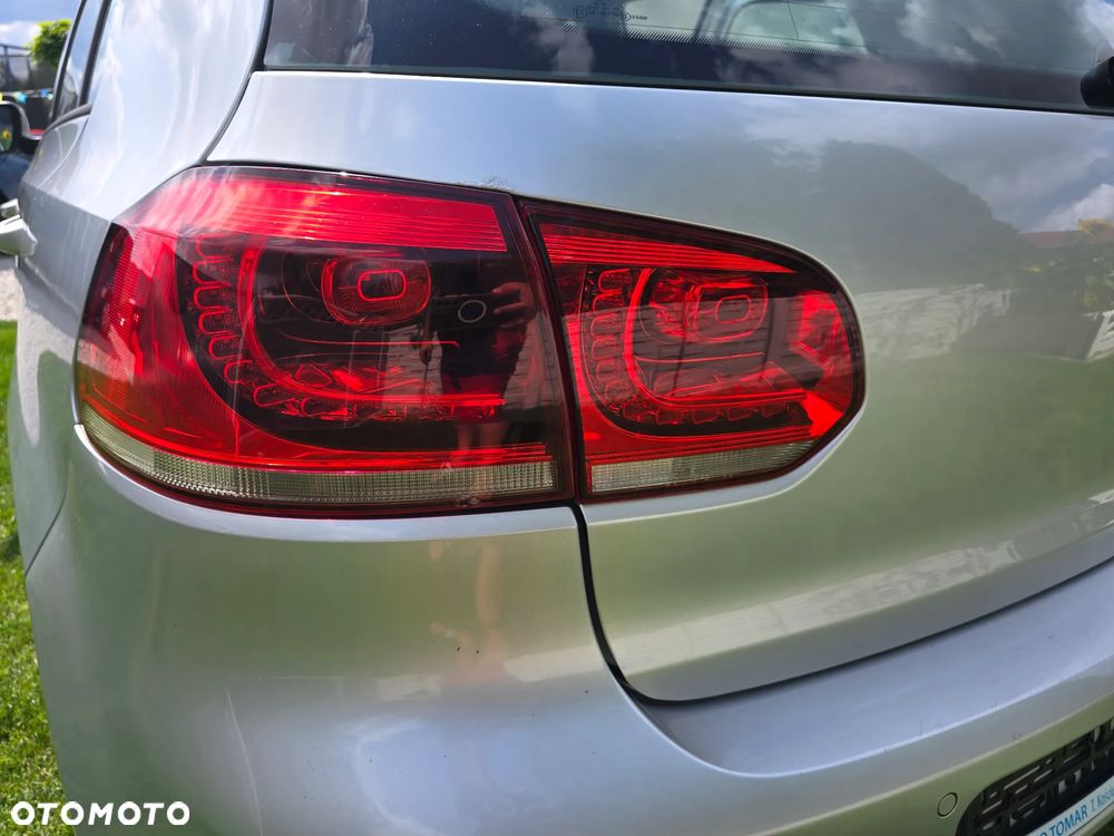 Volkswagen Golf 1.6 TDI DPF BlueMotion Technology Comfortline - 21