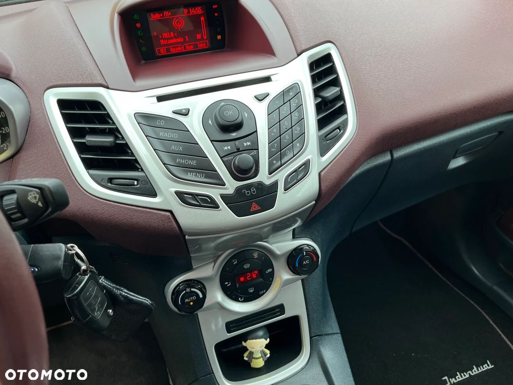 Ford Fiesta 1.4 Titanium EU5 - 15