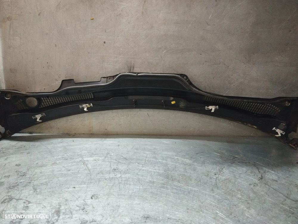 GRELHA CURCUVAN / TORPEDO VOLVO V50 / C30 / S40 II REF. 30745377 - 2