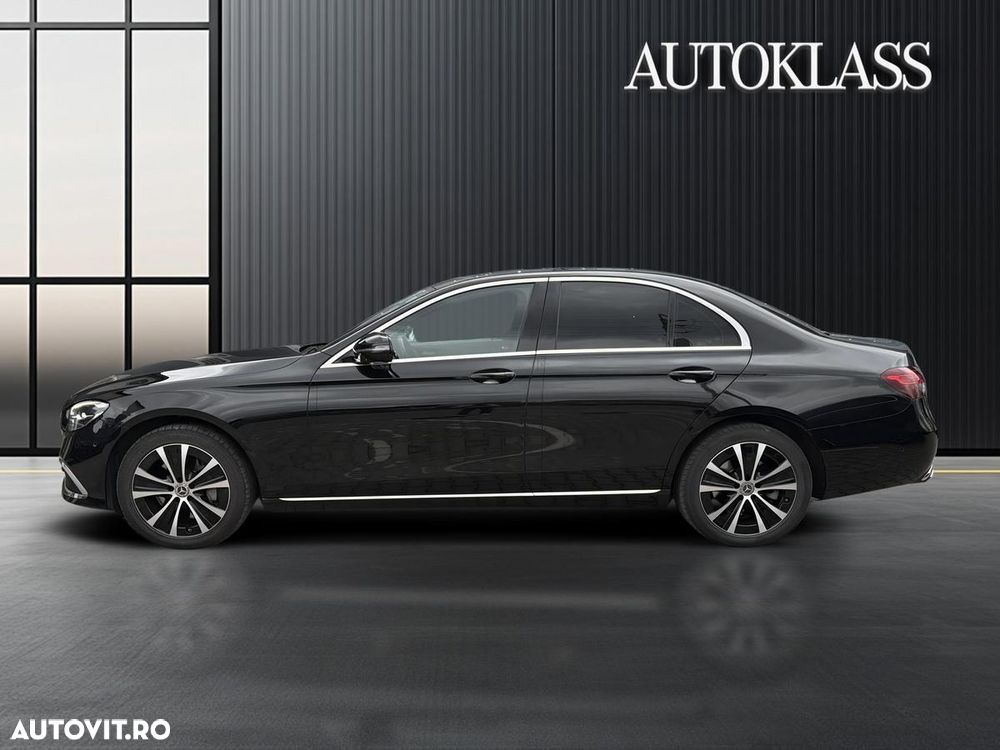 Mercedes-Benz E 300 4MATIC Aut. - 2