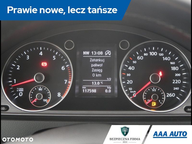 Volkswagen Passat - 12