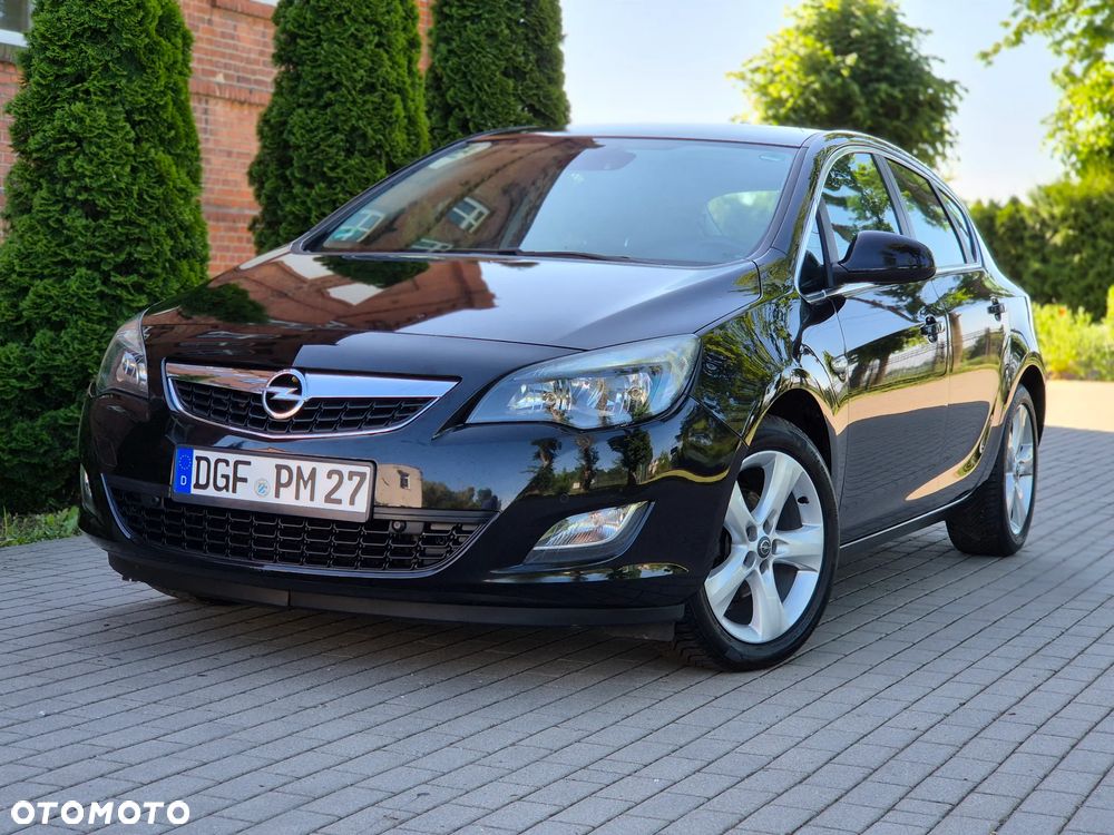 Opel Astra 1.4 ecoFLEX - 19