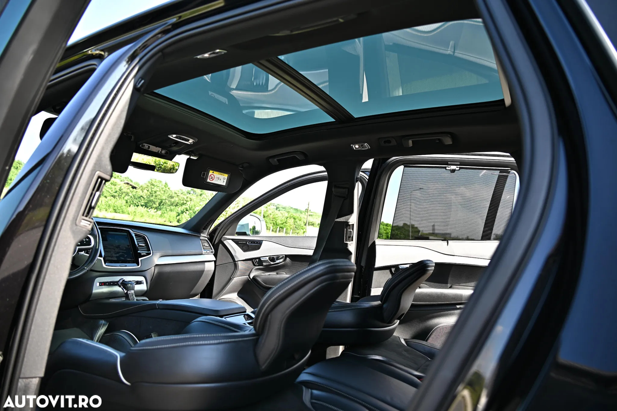 Volvo XC 90 D5 AWD R-Design - 3