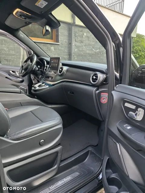 Mercedes-Benz Klasa V 250 d 4-Matic Avantgarde 7G-Tronic (d³ugi) - 12