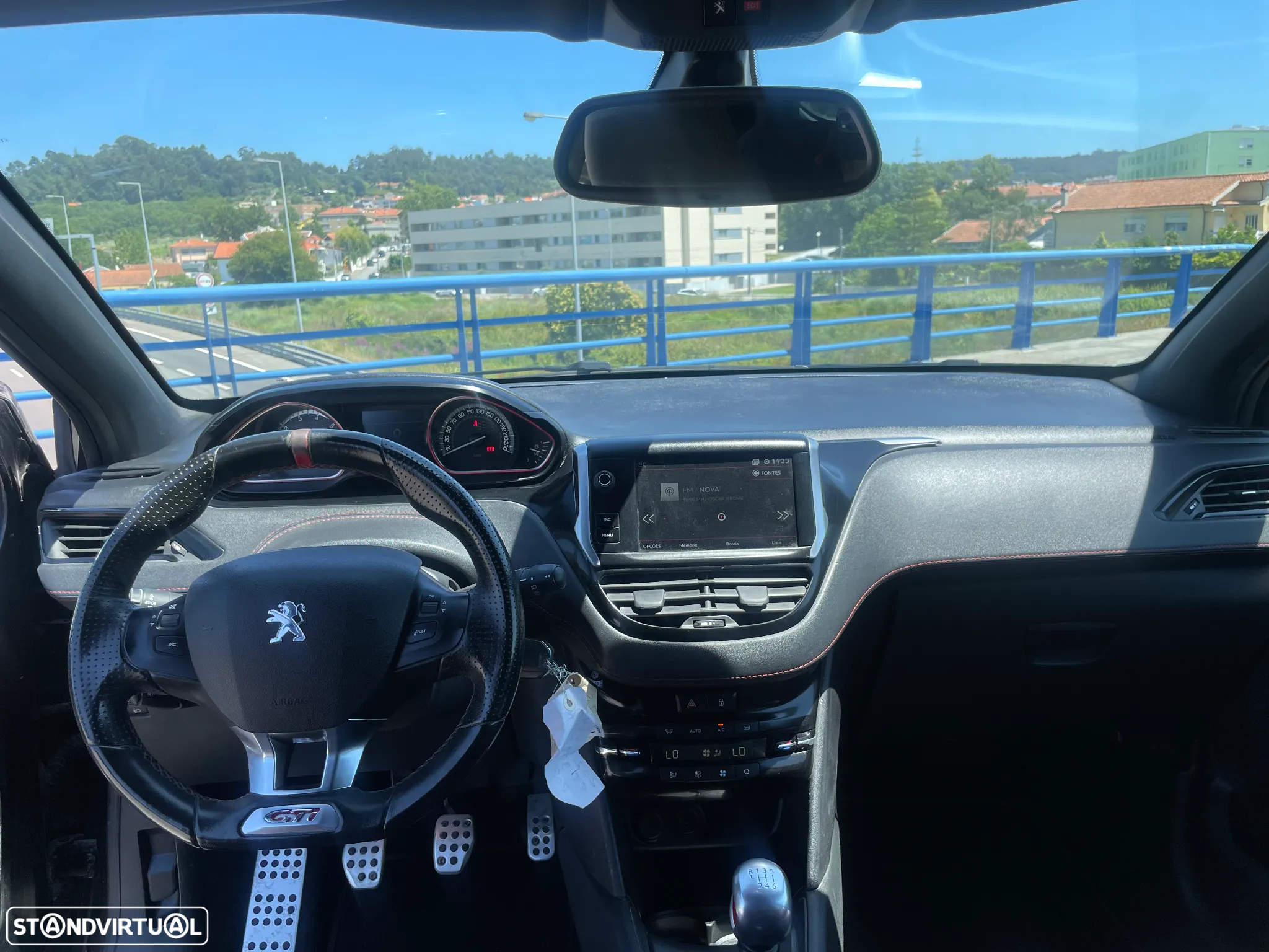 Peugeot 208 1.6 e-THP GTi - 16
