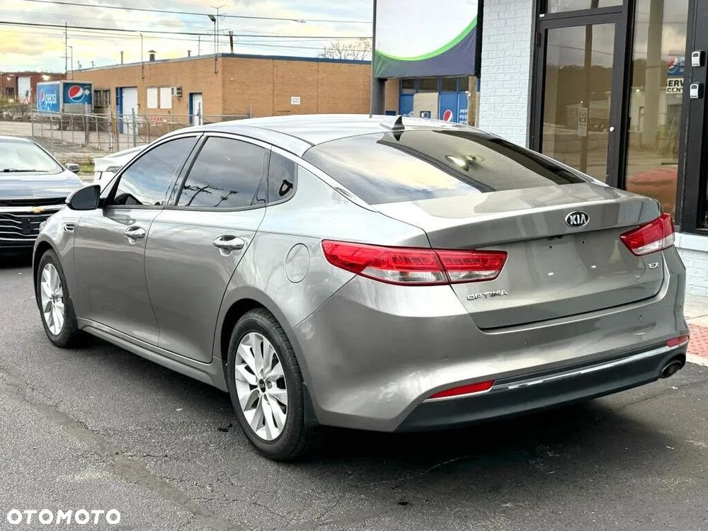 Kia Optima 2.0 XL - 4