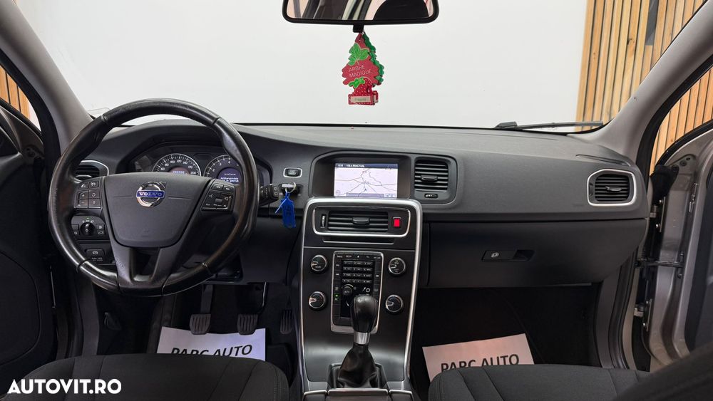 Volvo V60 T3 Kinetic - 7