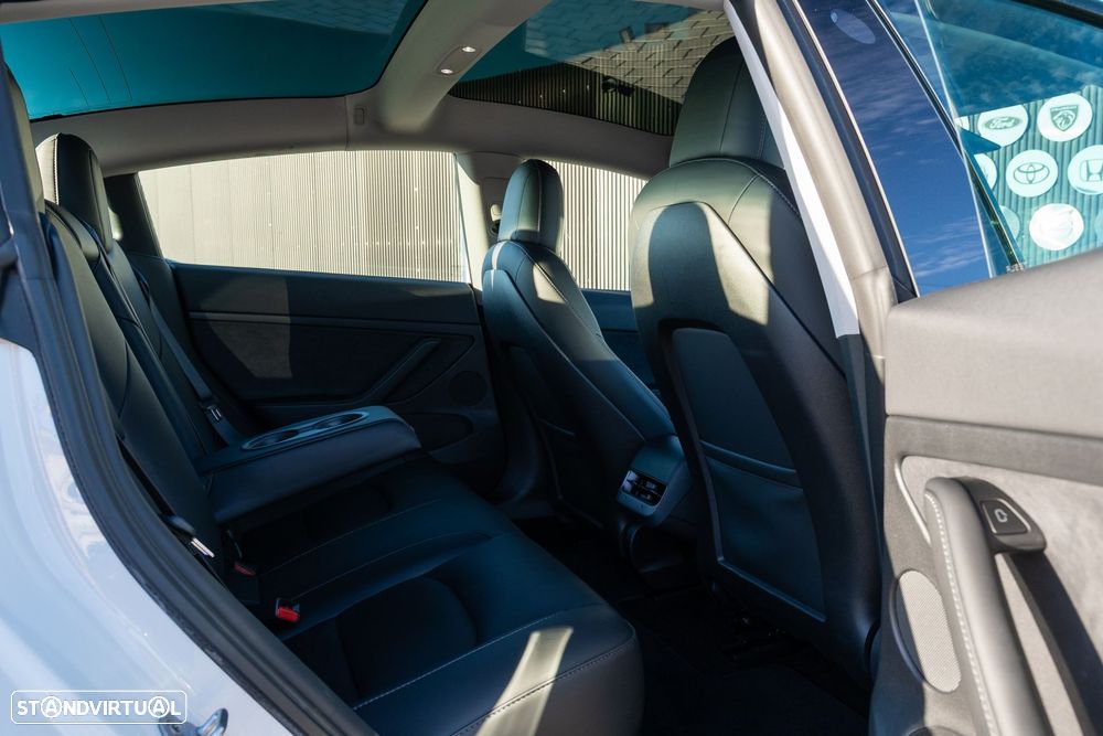 Tesla Model 3 RWD - 18