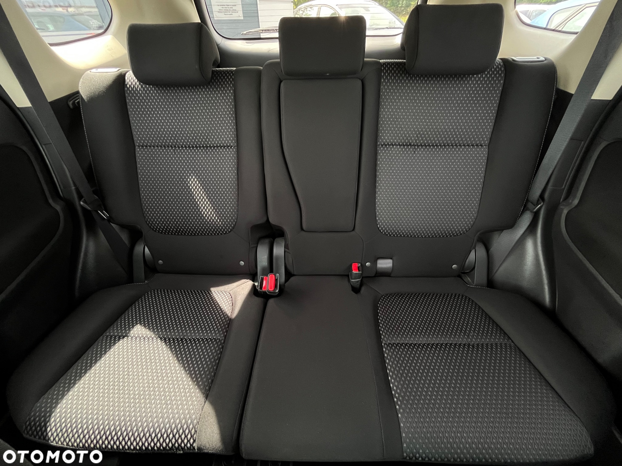 Mitsubishi Outlander 2.0 2WD CVT Edition+ - 24
