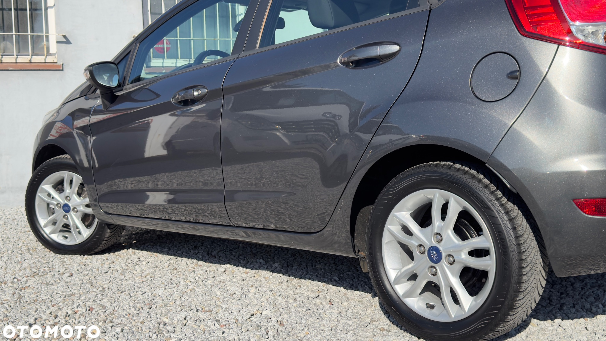 Ford Fiesta - 17