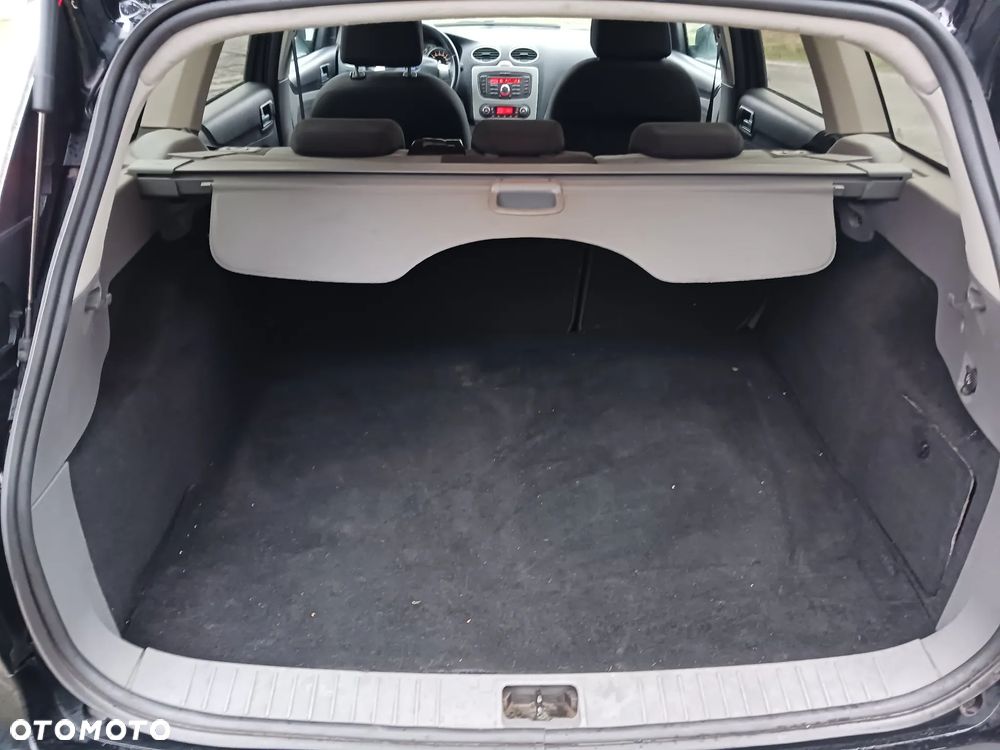 Ford Focus 1.6 Titanium - 11