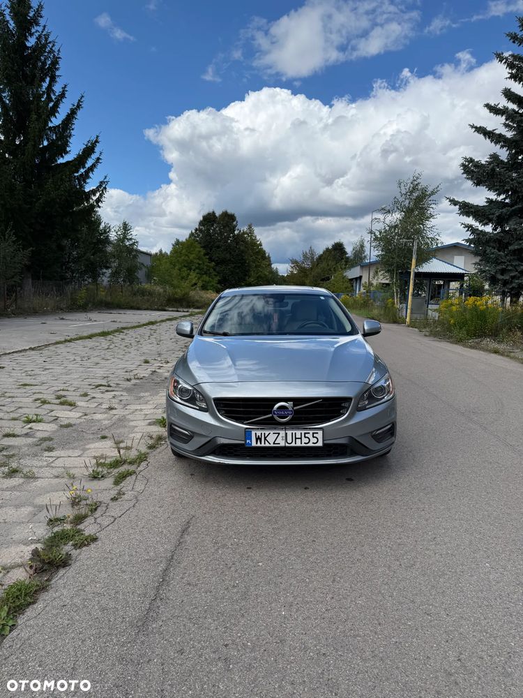 Volvo S60 - 1
