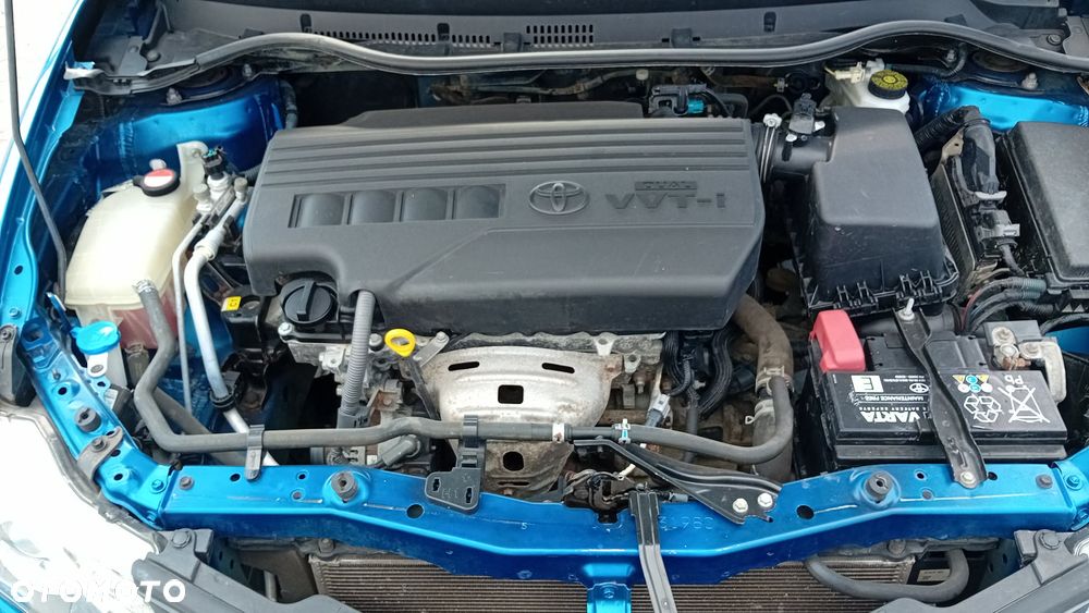 Toyota Auris 1.33 VVT-i - 5
