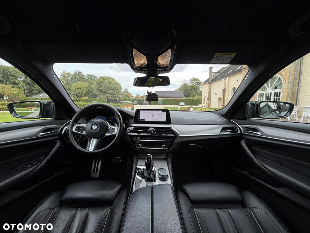 BMW Seria 5 520d M Sport sport - 25