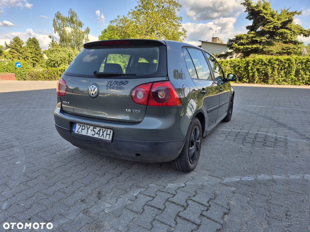Volkswagen Golf 1.9 TDI Trendline - 11