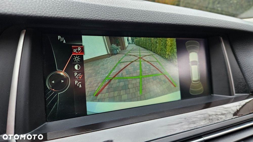 BMW Seria 5 520d - 30