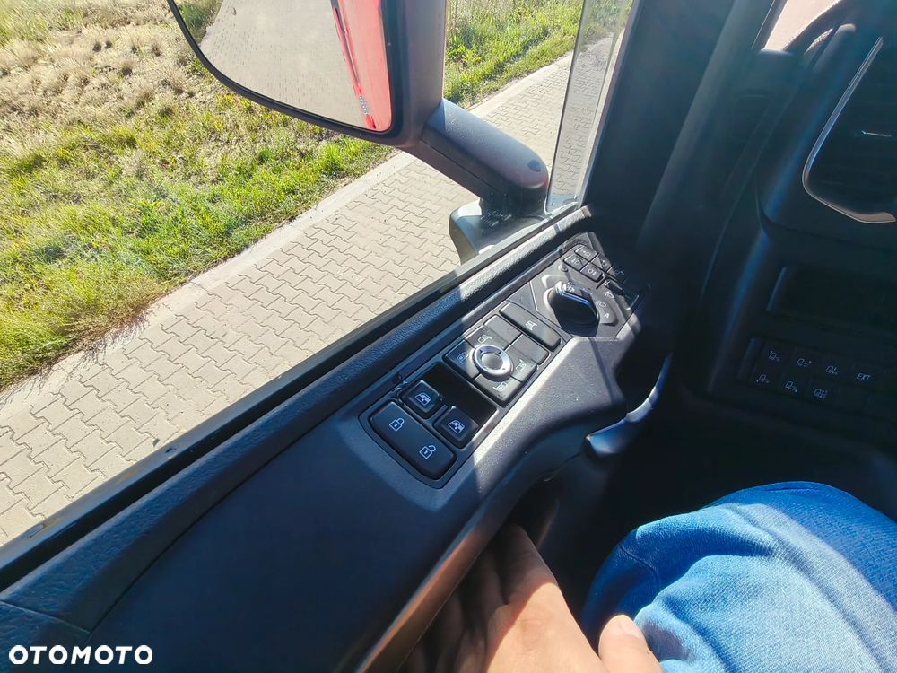 Scania 460 R Super - 28