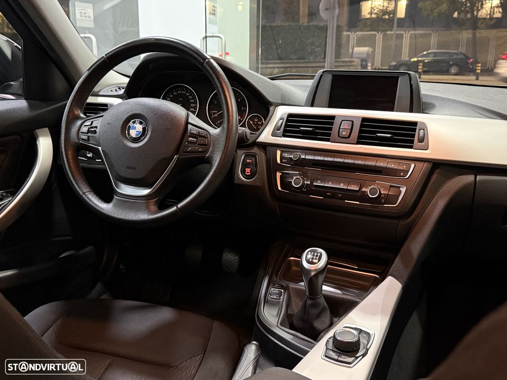 BMW 320 d Touring EfficientDynamics - 39