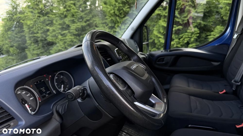 Iveco DAILY - 21