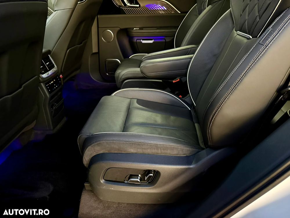 Hongqi E-HS9 - 23