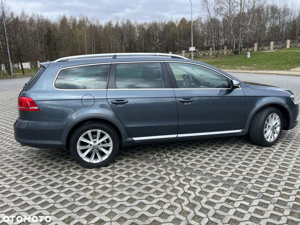 Volkswagen Passat Alltrack 2.0 TDI 4Motion DSG BlueMotion Tec - 6