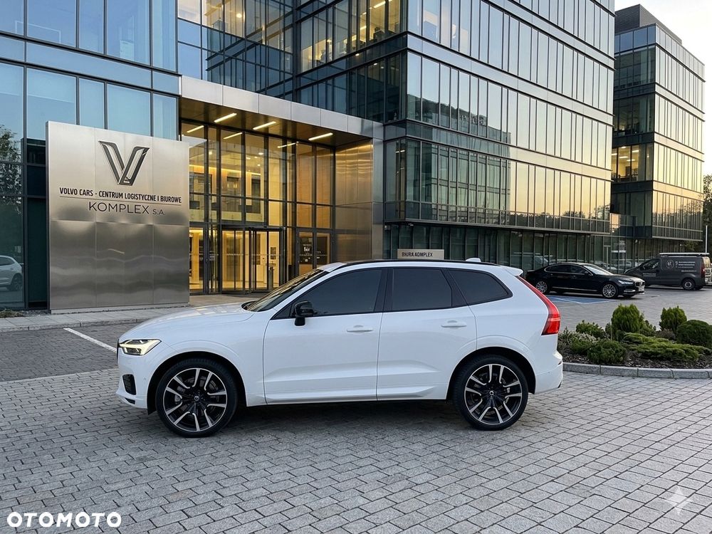 Volvo XC 60 T8 AWD Recharge Ultimate Dark - 2