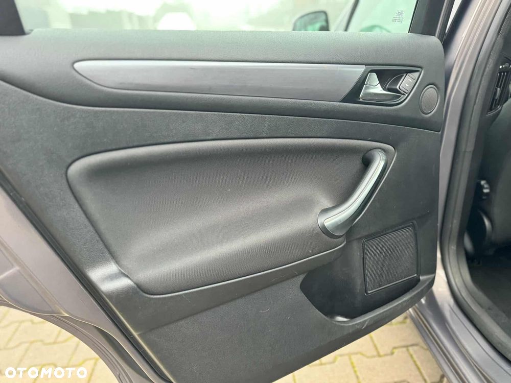 Ford Mondeo 2.0 TDCi Titanium X - 18