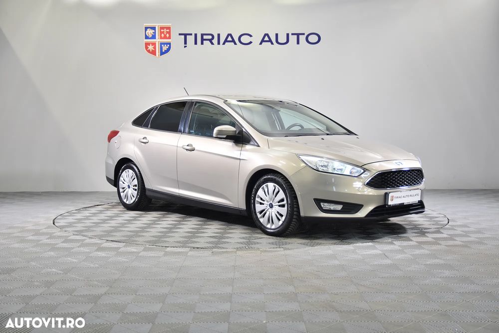 Ford Focus - 7