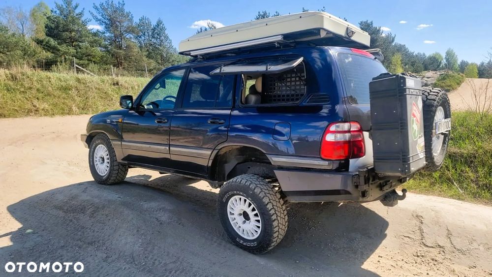 Toyota Land Cruiser 4.7 V8 - 1